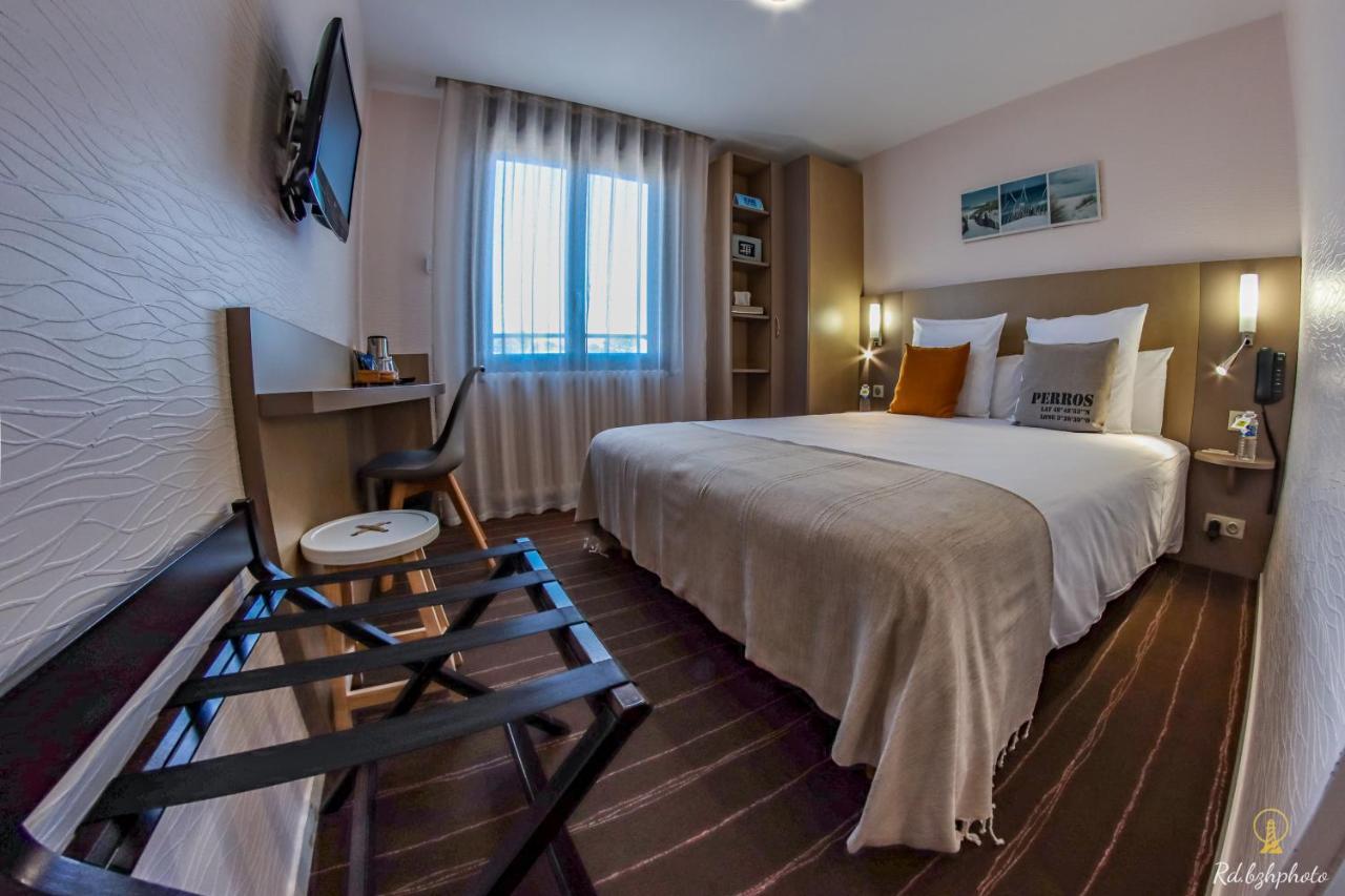 Logis Hotel Du Parc Perros-Guirec Kültér fotó